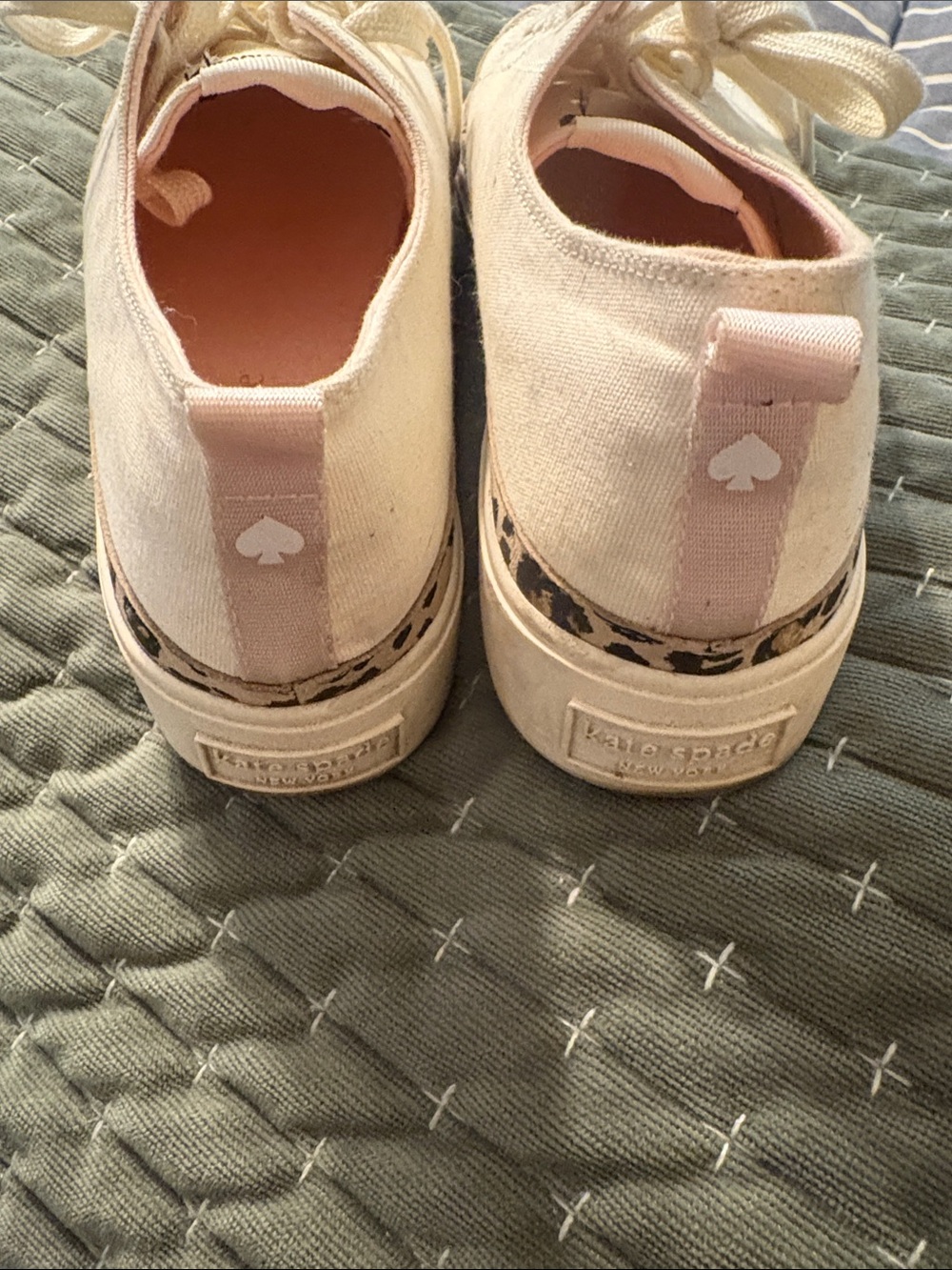 Kate Spade Leopard Trim Cream Canvas Sneakers with Pink Interior Size 9.5 - Picture 5 of 7